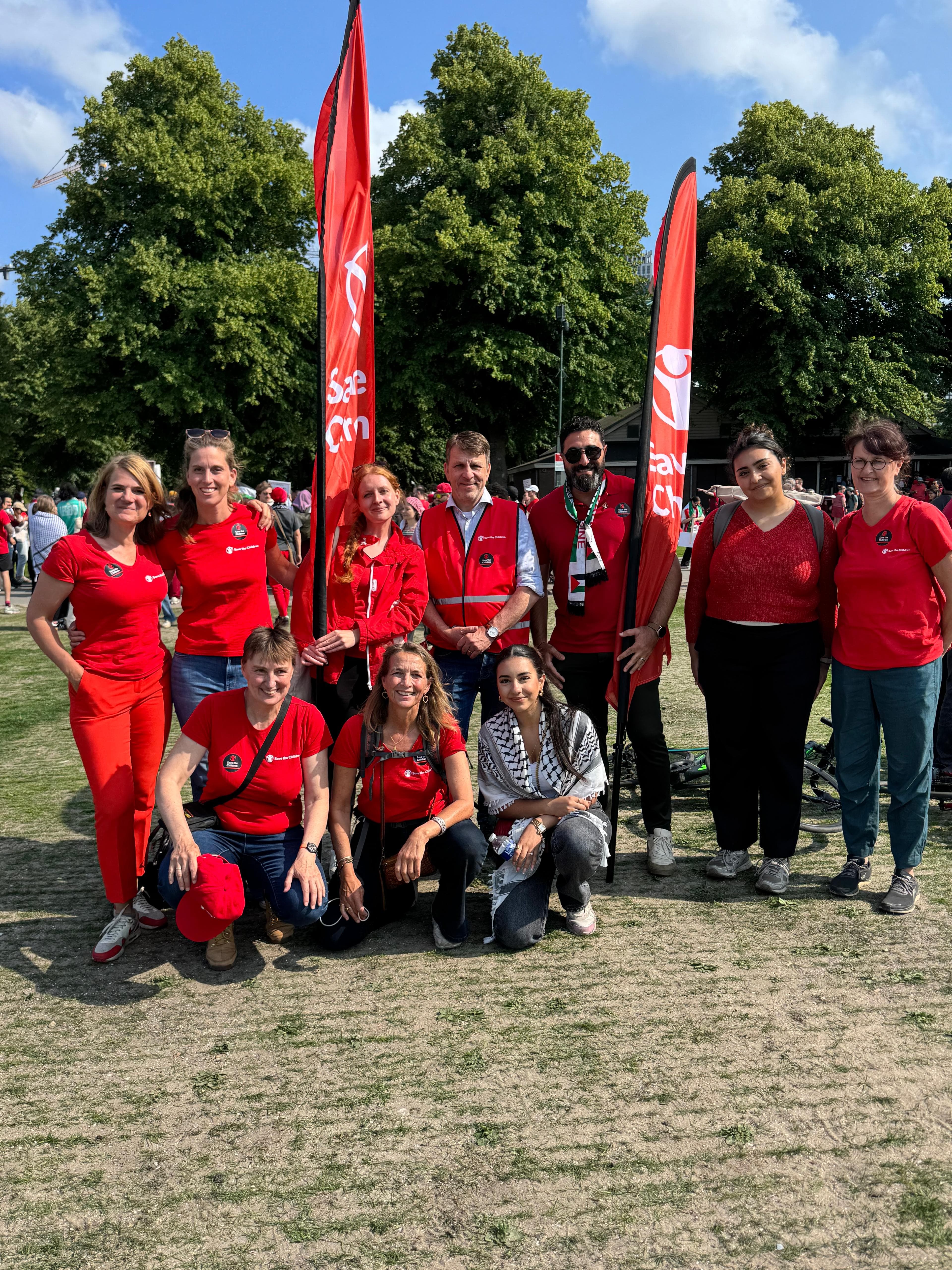 Samen een grens trekken: Eveline over De Rode Lijn en haar tijd bij Save the Children